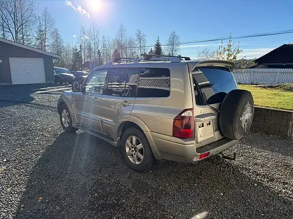 Mitsubishi Pajero 2006 photo 3