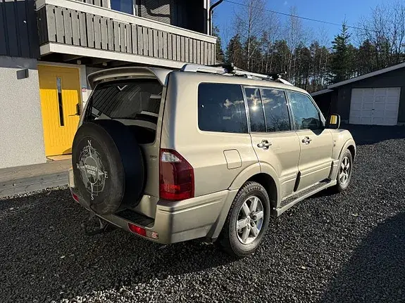 Mitsubishi Pajero 2006 photo 5