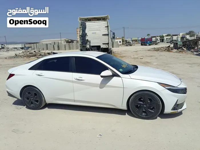Hyundai Elantra 2021 photo 4