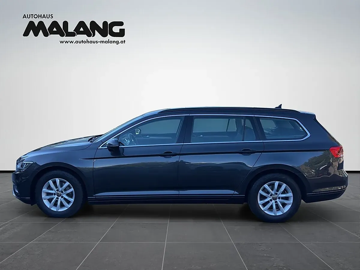 Volkswagen Passat 2023 photo 3