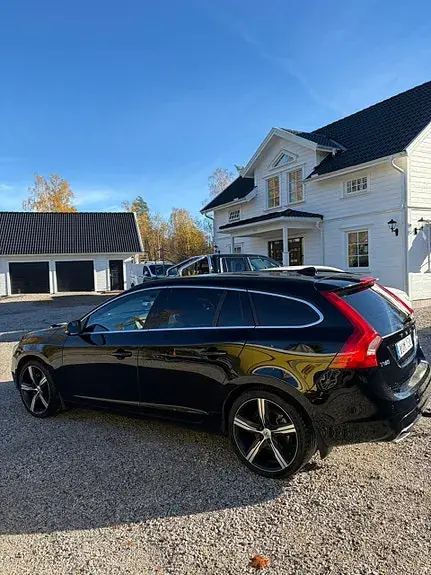 Volvo V60 2018 photo 2