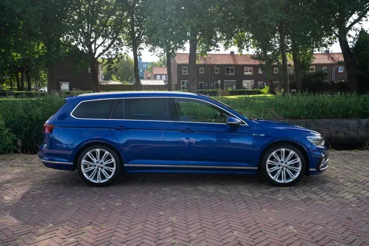 Volkswagen Passat 2020 photo 3