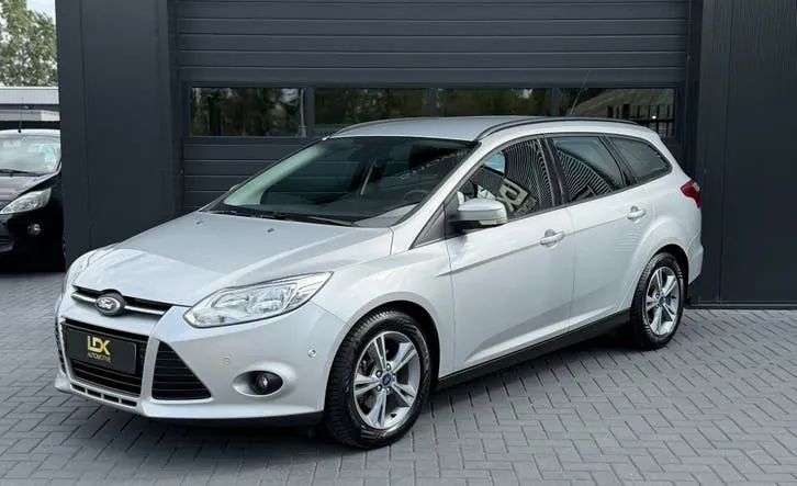 Ford Focus 2014 photo 3