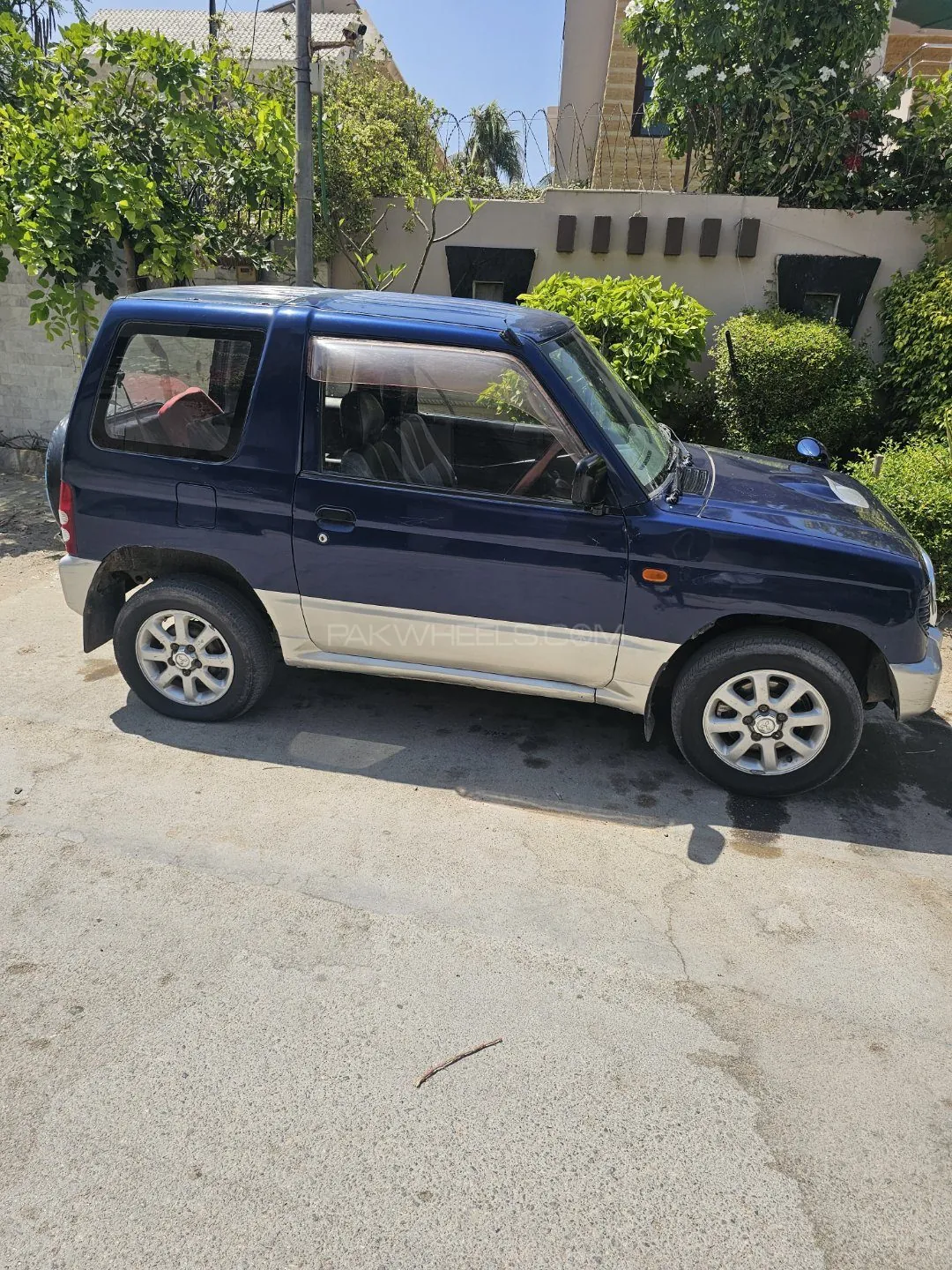 Mitsubishi Pajero Mini
