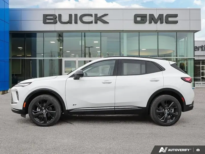 Buick Envision 2026 photo 3