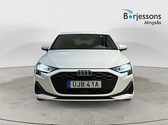Audi A3 2025 photo 4