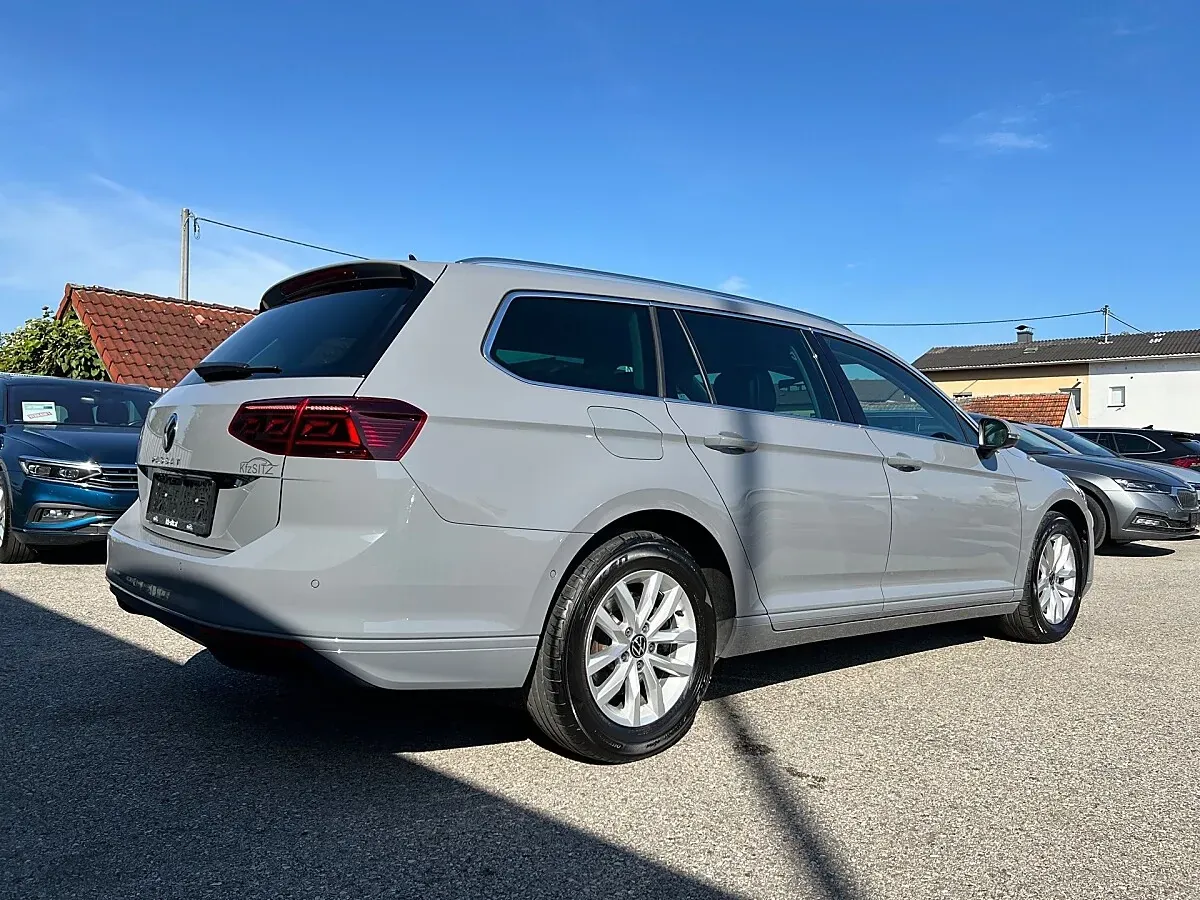 Volkswagen Passat 2023 photo 3