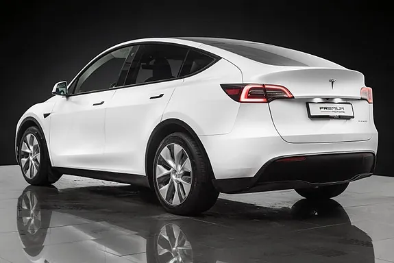 Tesla Model Y 2024 photo 5