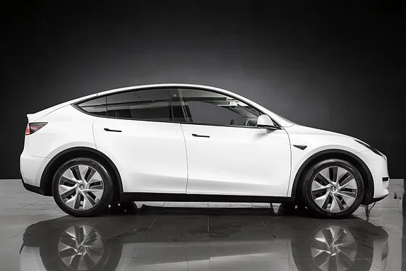 Tesla Model Y 2024 photo 4