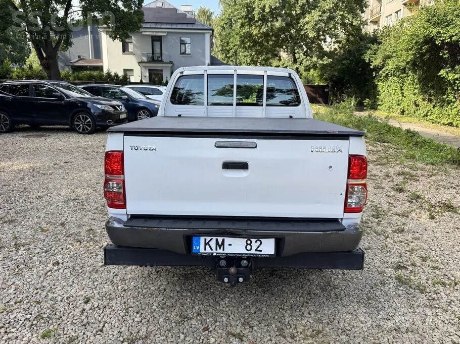 Toyota Hilux 2014 photo 5