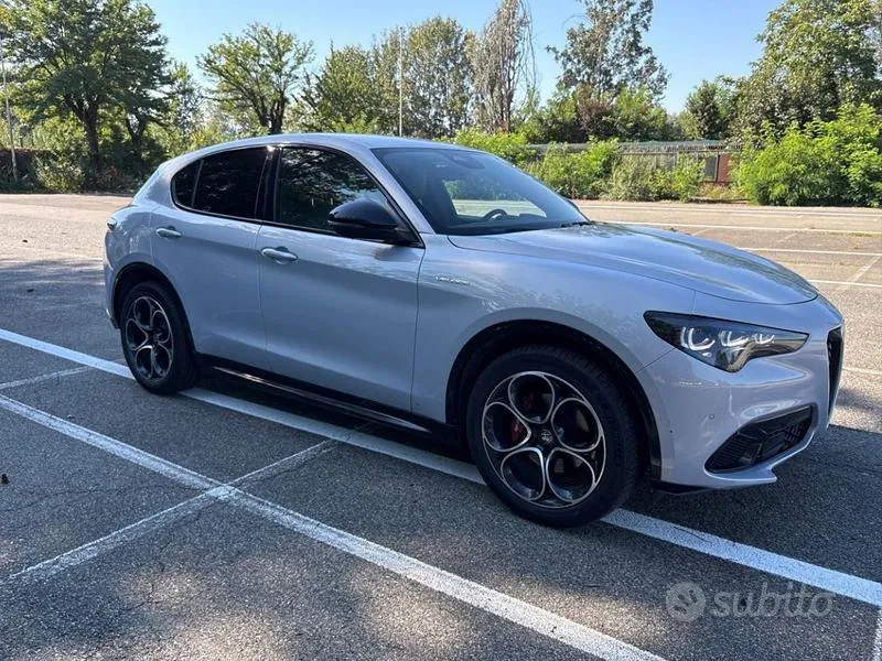 Alfa Romeo Stelvio 2025 photo 5