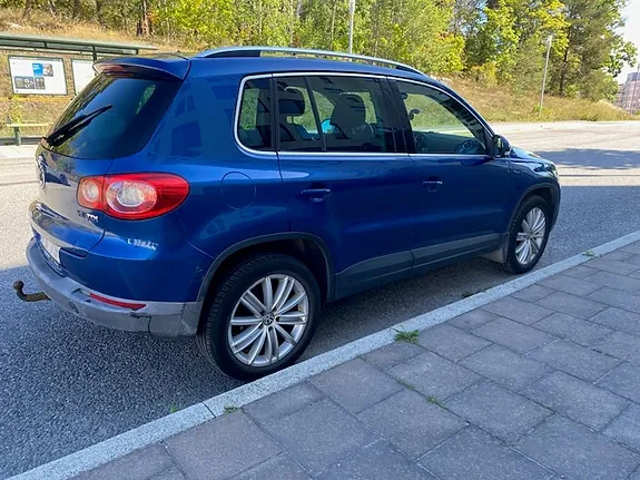 Volkswagen Tiguan 2010 photo 2