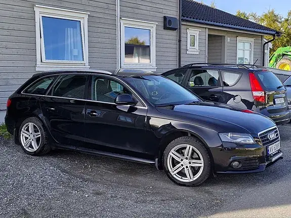 Audi A4 2009 photo 2