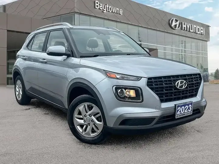 Hyundai Venue 2023 photo 2
