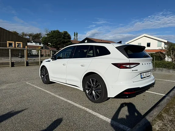 Skoda Enyaq 2022 photo 5