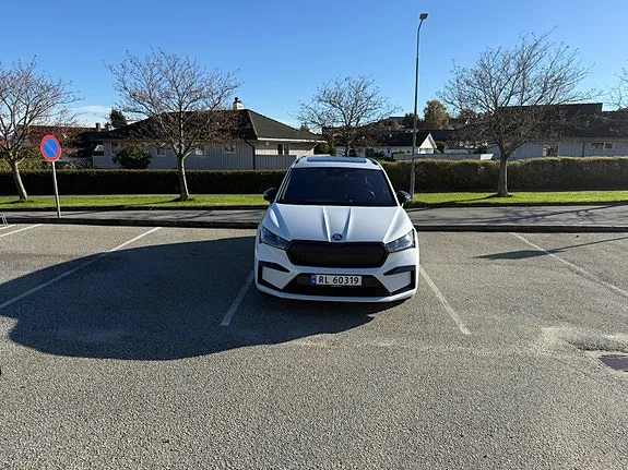Skoda Enyaq 2022 photo 2