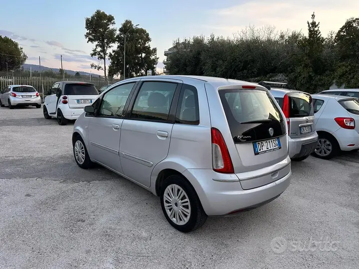 Lancia Musa 2008 photo 5