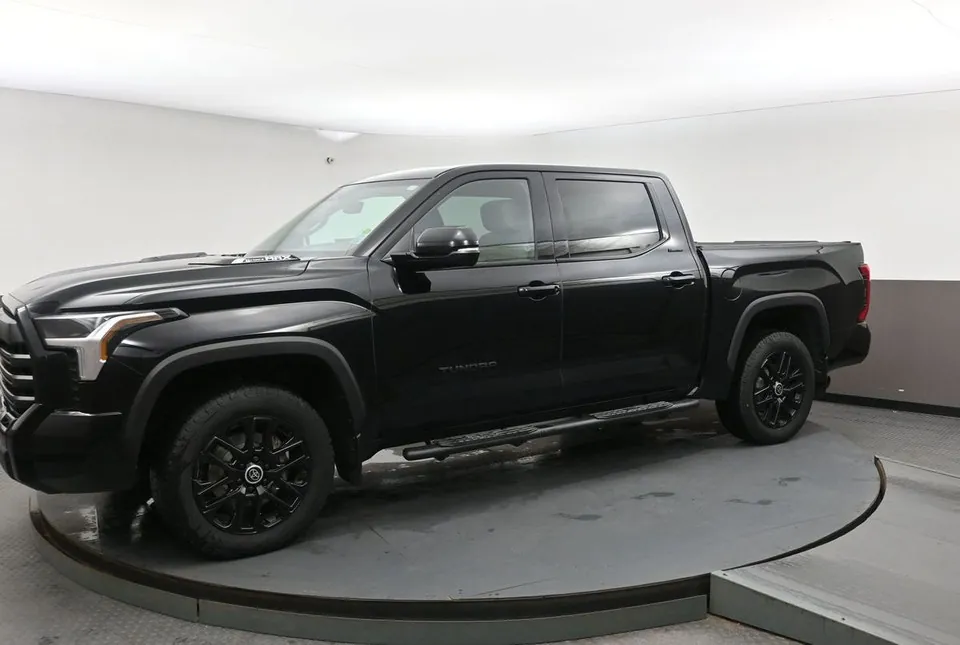 Toyota Tundra 2024 photo 3