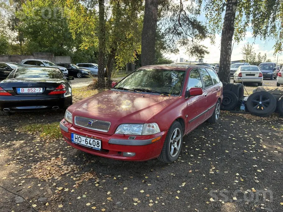 Volvo V40