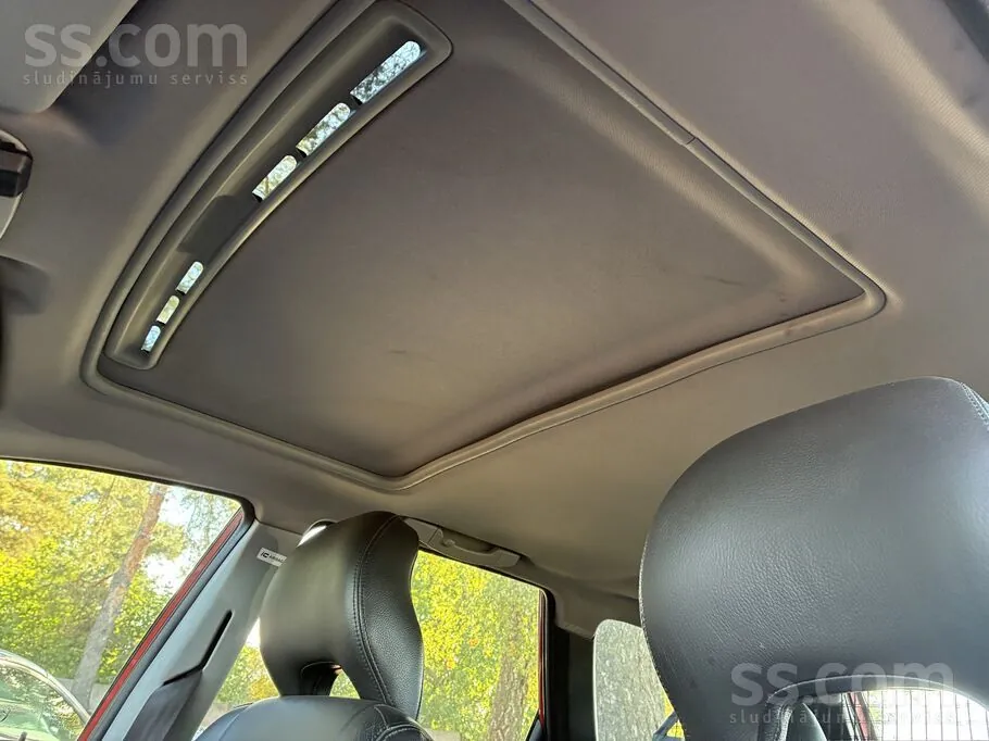 Volvo V40 2001 photo 4