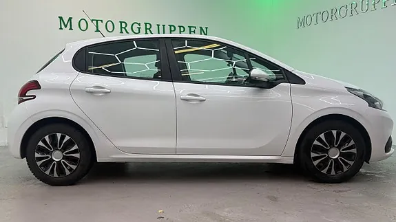 Peugeot 208 2016 photo 4