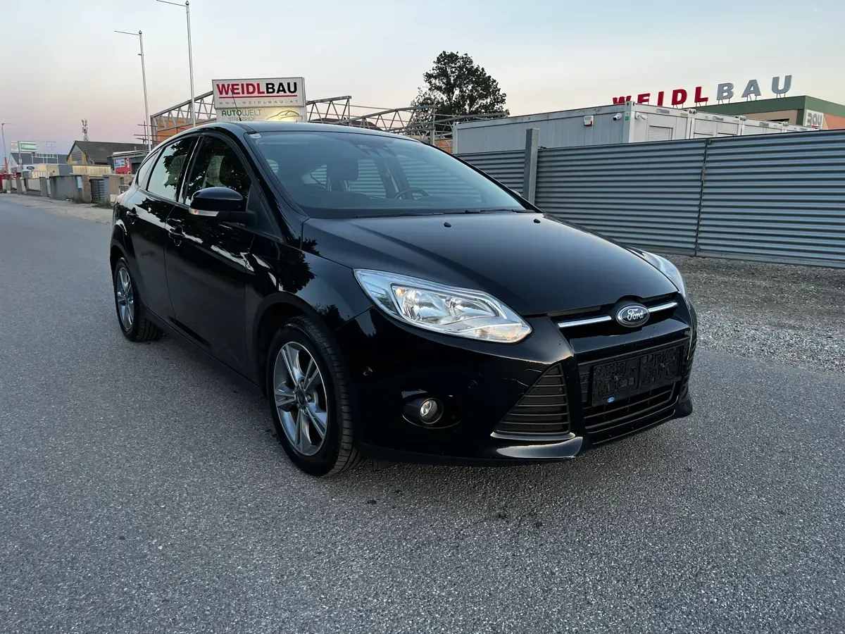 Ford Focus 2014 photo 3