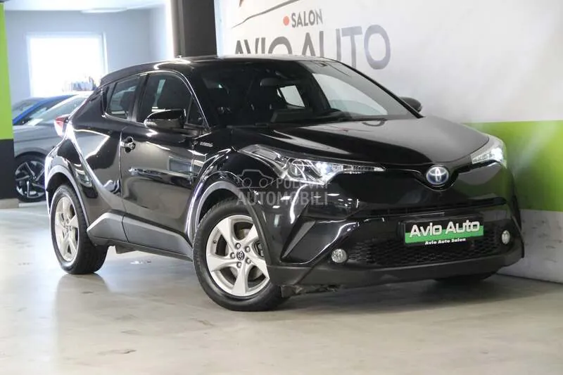 Toyota C-Hr 2019 photo 2