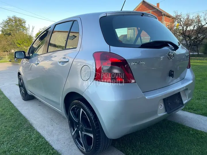 Toyota Yaris 2008 photo 4