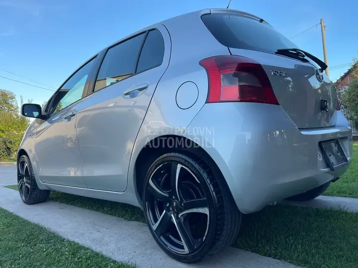 Toyota Yaris 2008 photo 5