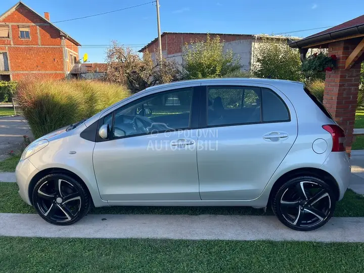 Toyota Yaris 2008 photo 3