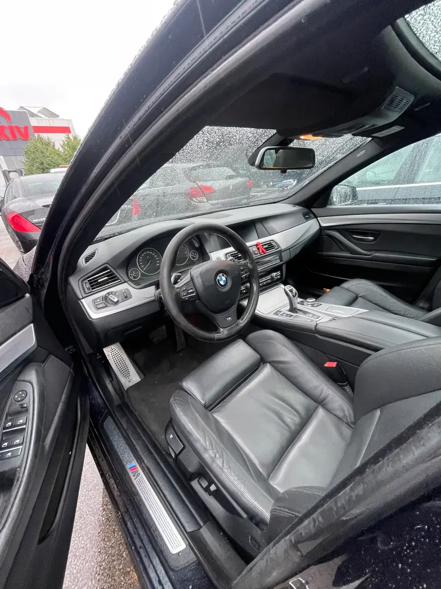 BMW 5 Series 2015 photo 3