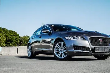 Jaguar Xf 2016 photo 3