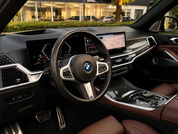 BMW X5 2023 photo 2