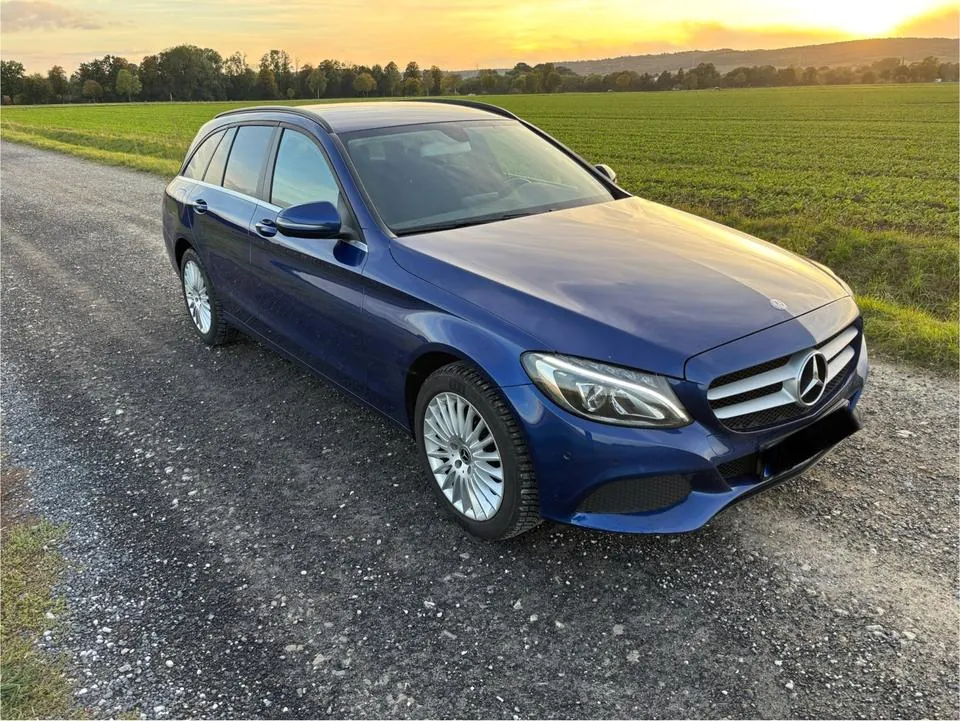 Mercedes-Benz C200
