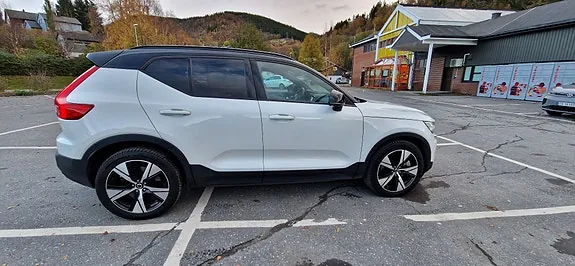 Volvo Xc40 2022 photo 4