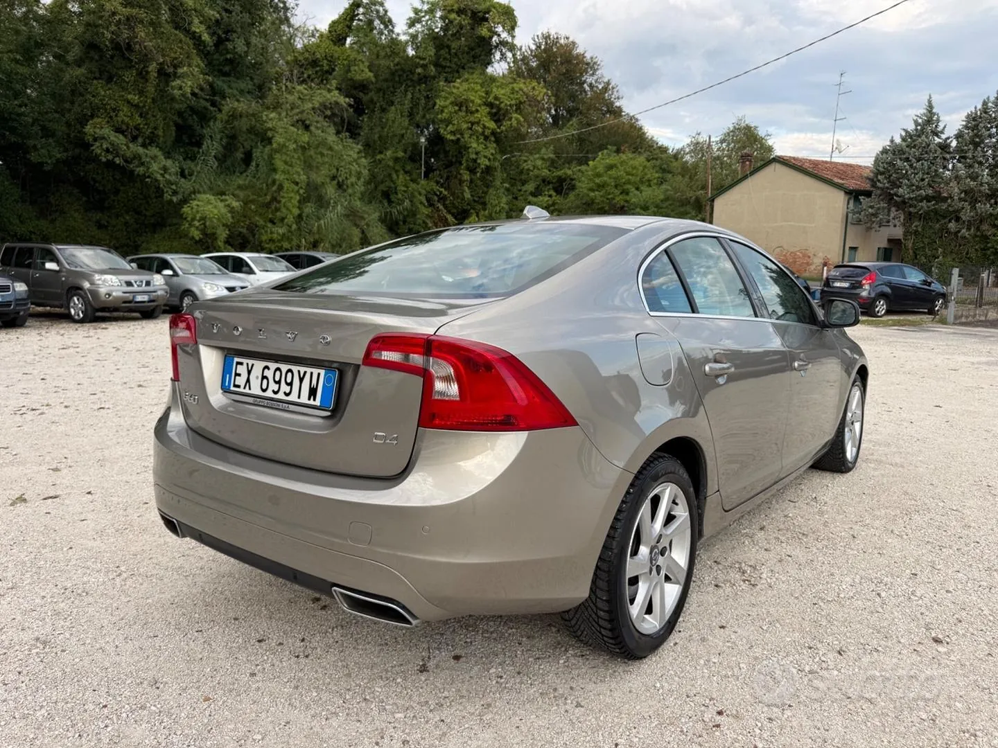 Volvo S60 2015 photo 3