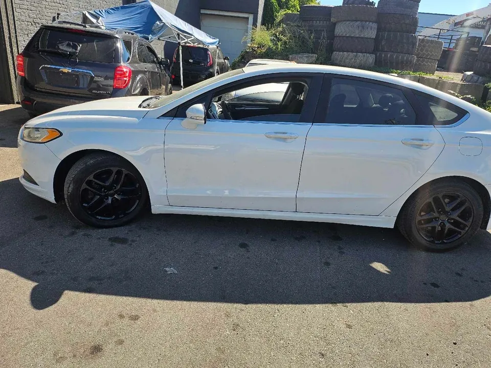 Ford Fusion 2015 photo 4