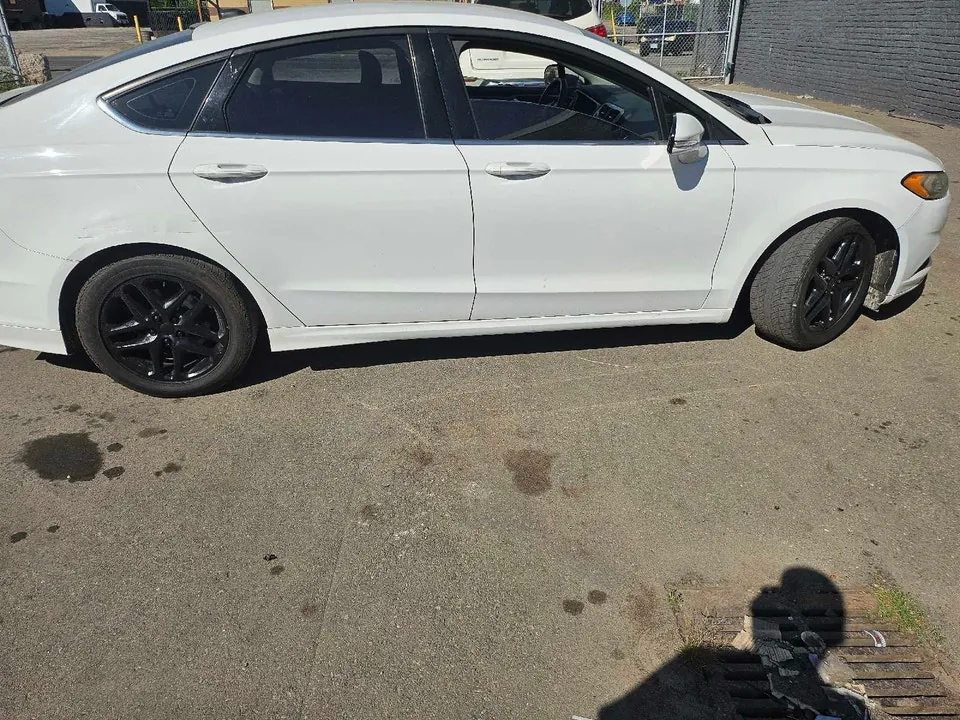 Ford Fusion 2015 photo 3