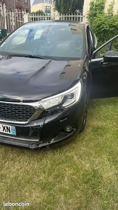 DS Automobiles Ds 4