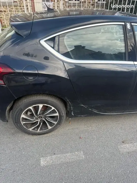 DS Automobiles Ds 4 2016 photo 2