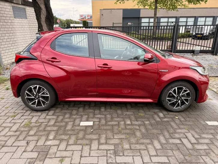 Toyota Yaris 2020 photo 2