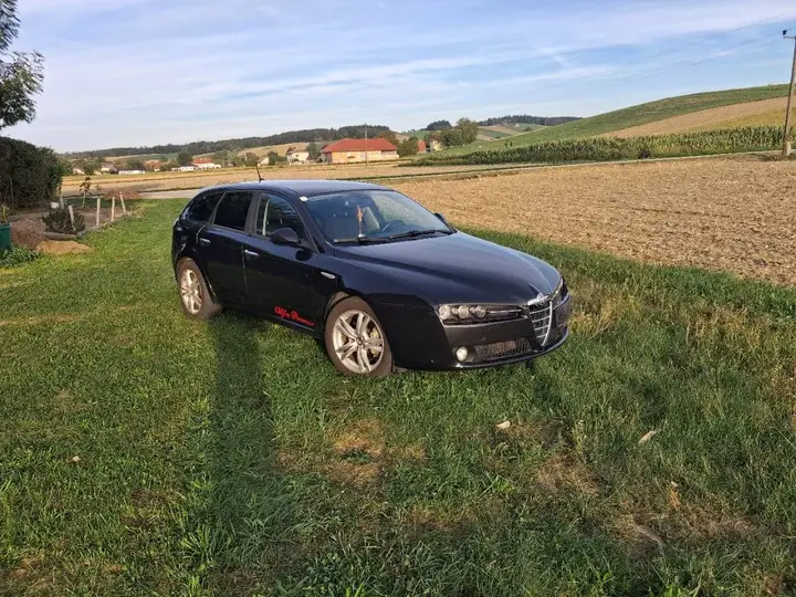 Alfa Romeo 159