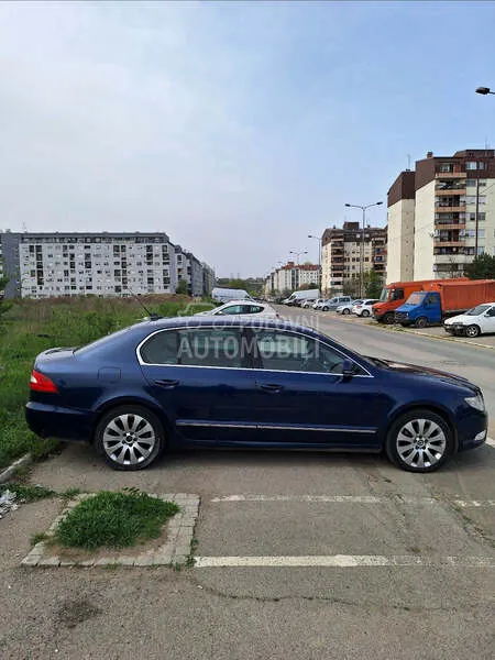 Skoda Superb 2008 photo 3