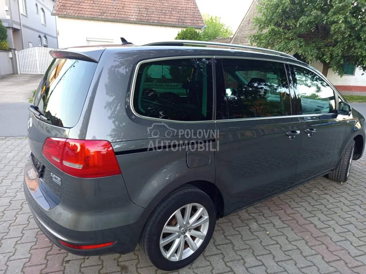 Volkswagen Sharan 2012 photo 3