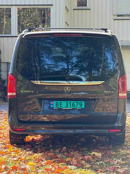 Mercedes-Benz V300 D 2022 photo 5