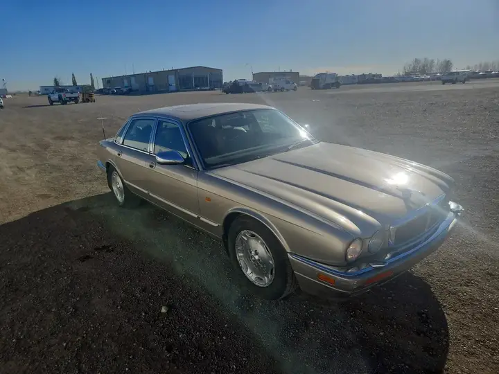 Jaguar Xj Series 1997 photo 2