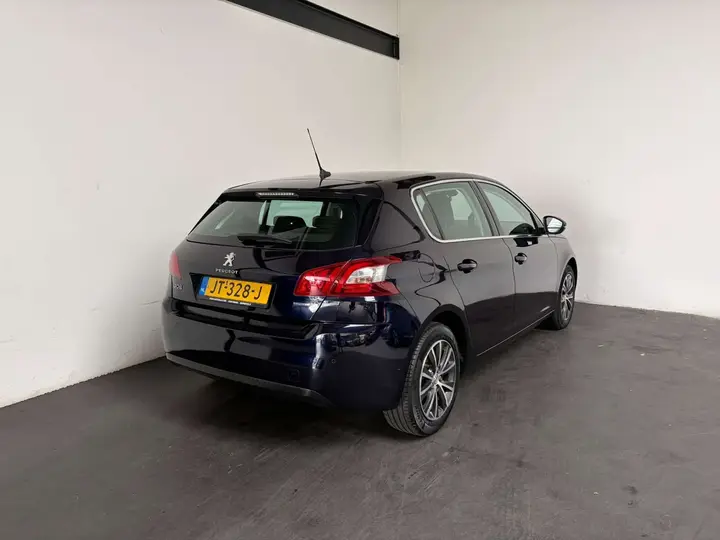 Peugeot 308 2016 photo 2