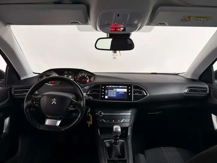 Peugeot 308 2016 photo 3
