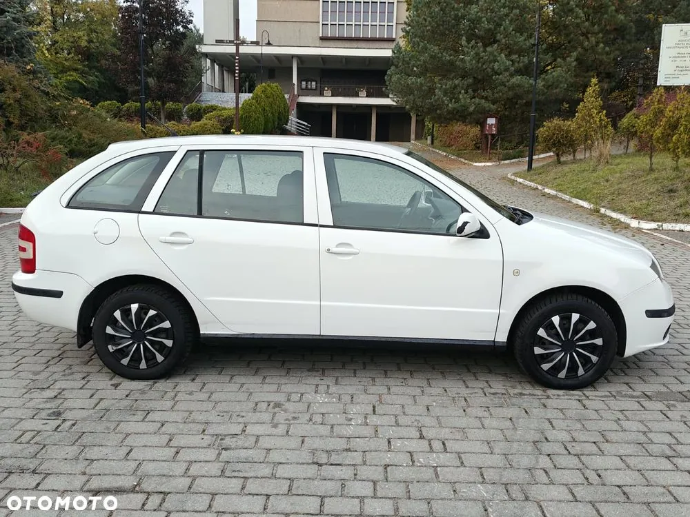 Skoda Fabia 2006 photo 5