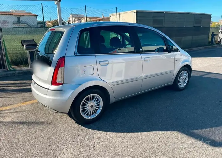 Lancia Musa 2012 photo 3